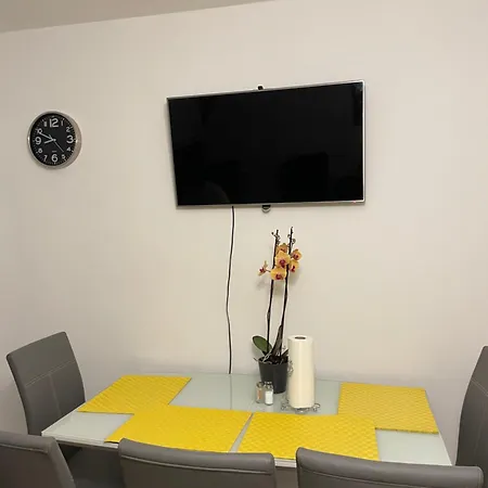 Apartment Neubauwohnung In - Sehr Zentral Mit Gratis Parkplatz