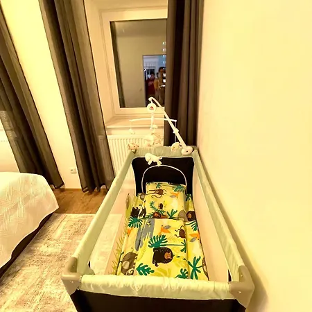 Neubauwohnung In - Sehr Zentral,gratis Parkplatz Und Balkon * Linz