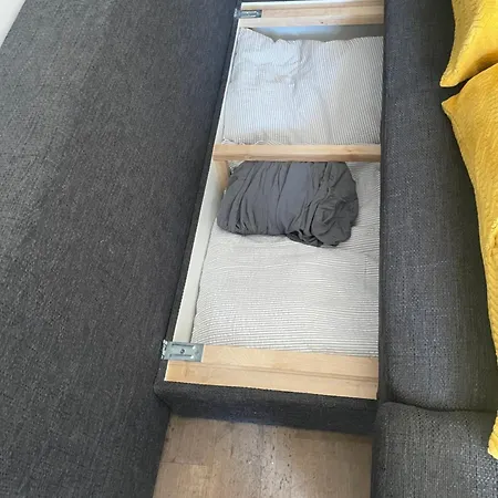 Neubauwohnung In - Sehr Zentral,gratis Parkplatz Und Balkon Apartment *