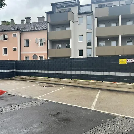 Neubauwohnung In - Sehr Zentral,gratis Parkplatz Und Balkon Linz