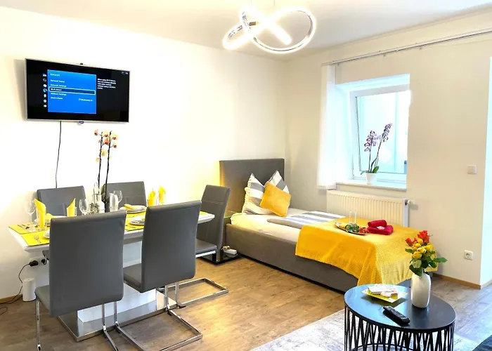 Neubauwohnung In - Sehr Zentral,gratis Parkplatz Und Balkon * Линц