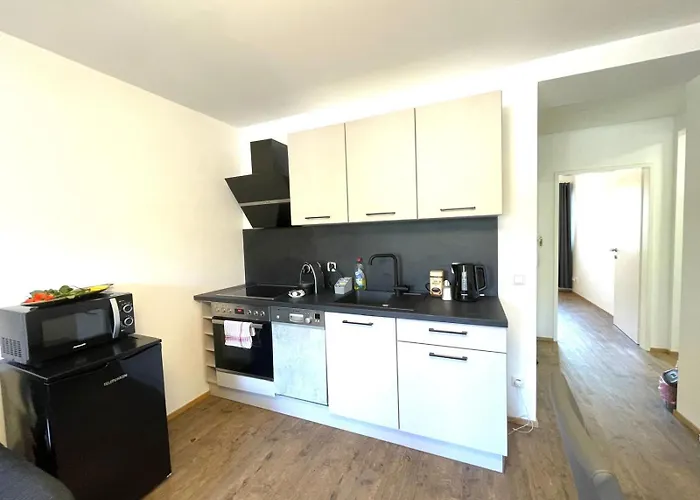 Neubauwohnung In - Sehr Zentral,gratis Parkplatz Und Balkon Апартаменты Линц